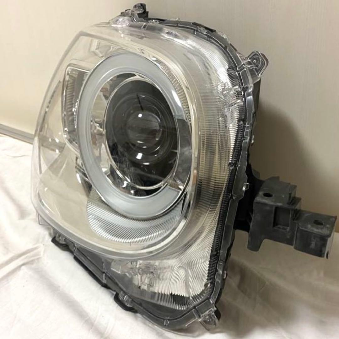 ダイハツ　ムーヴキャンバス　中古右ヘッドライト