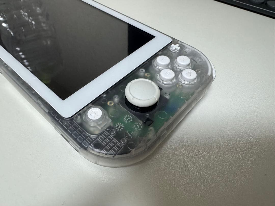 Nintendo Switch Lite 改造済