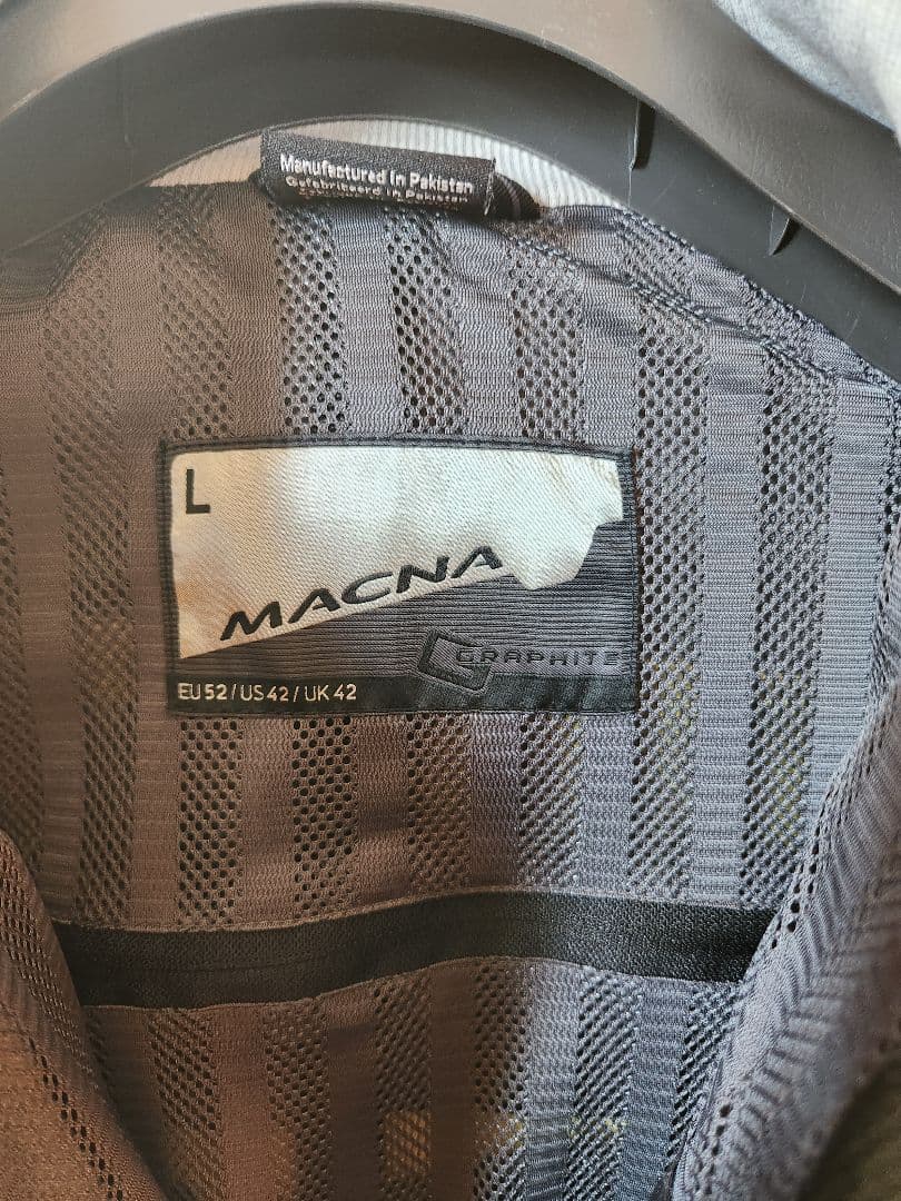 MACNA(マクナ)　バイクジャケット