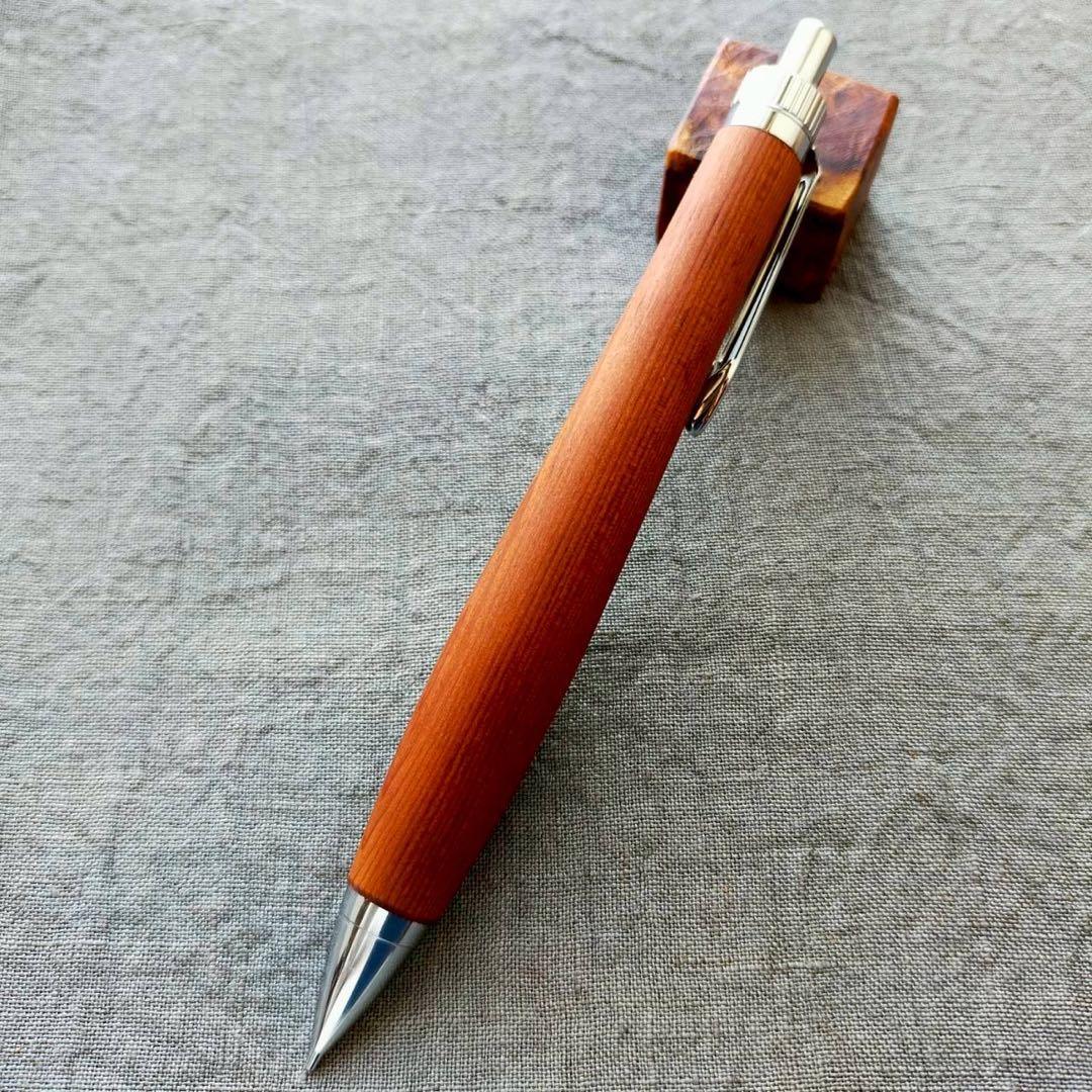 サイプレス　チリ杉　ハンドメイド　木軸シャープペン　0.5mm　天然木　シルバー
