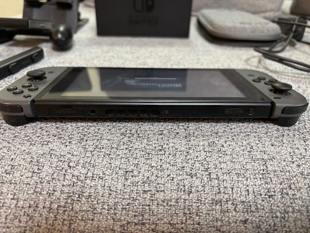 Nintendo Switch 本体 + SDカード128GB、ケース、スタンド