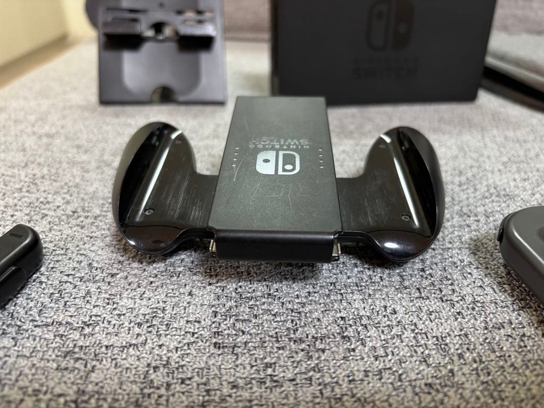 Nintendo Switch 本体 + SDカード128GB、ケース、スタンド