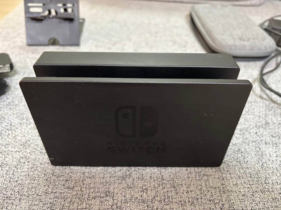 Nintendo Switch 本体 + SDカード128GB、ケース、スタンド