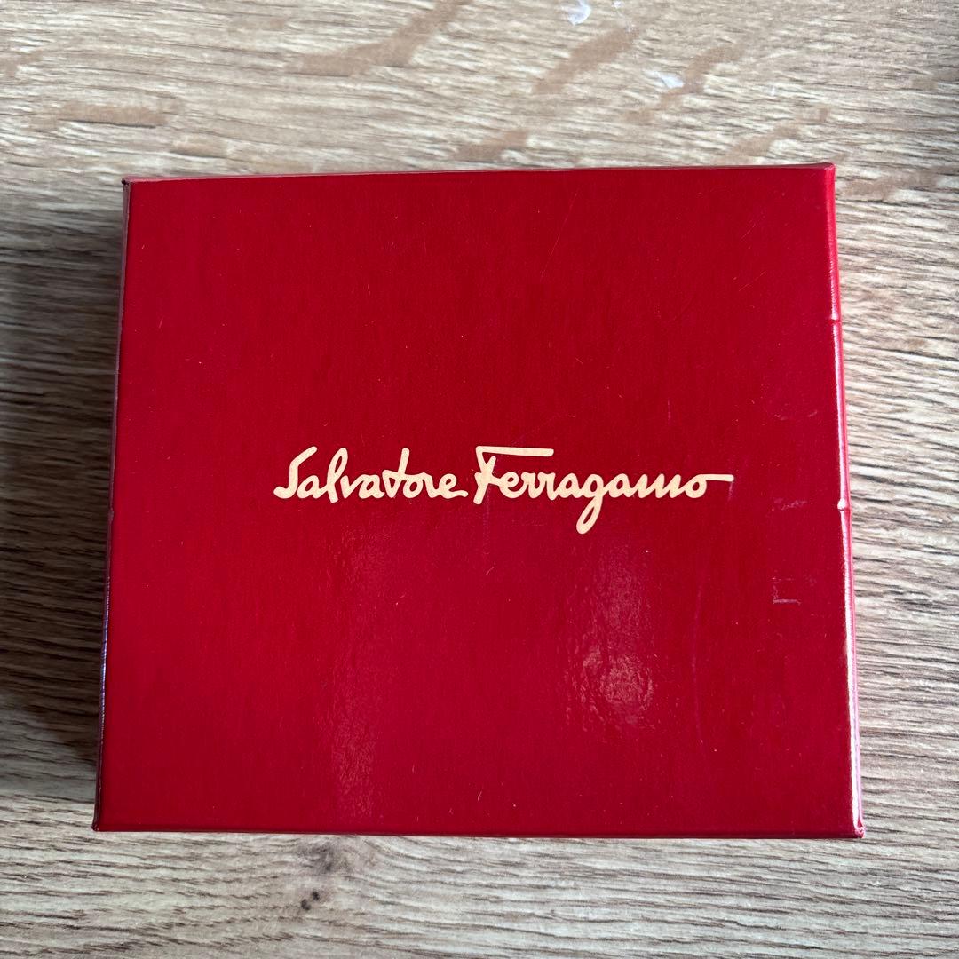 美品Salvatore Ferragamo ブラック キーケース　フェラガモ