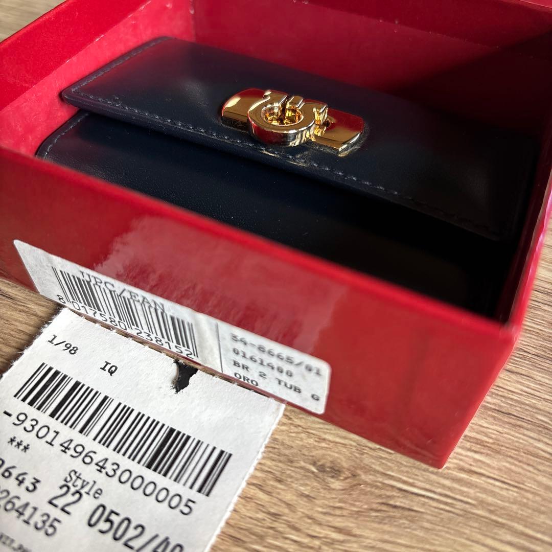 美品Salvatore Ferragamo ブラック キーケース　フェラガモ