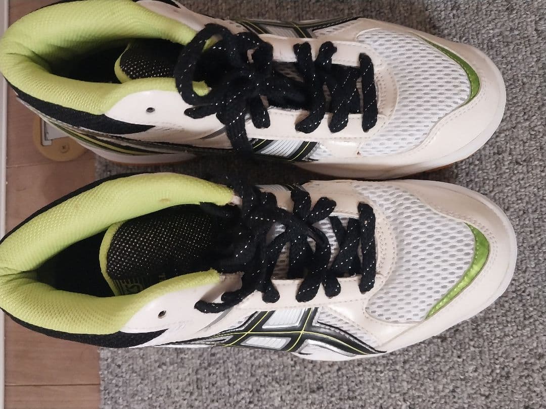 ASICSバレーボールシューズ 23.5cm(X4足)中古の靴3足と新品の靴1足