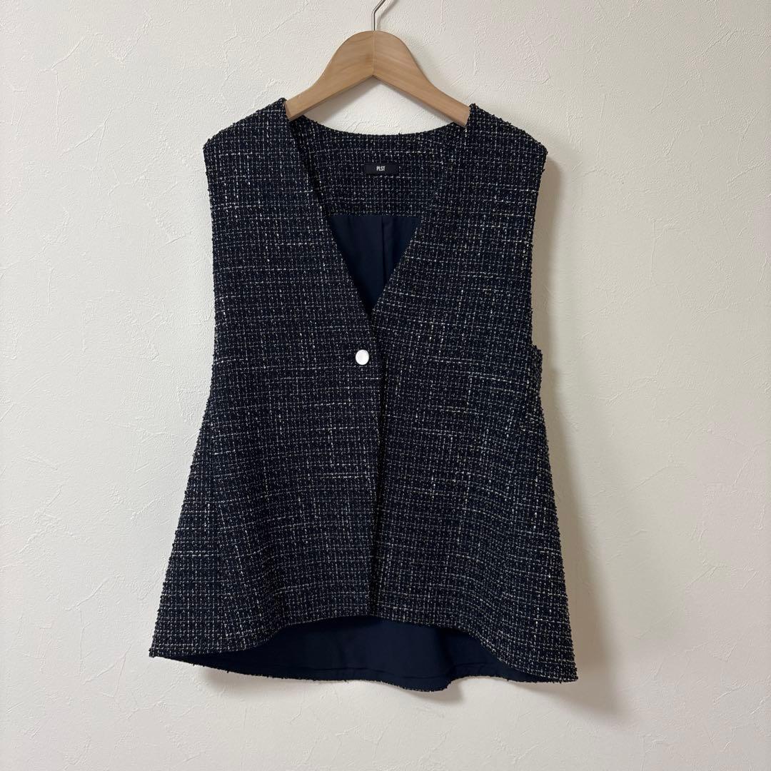 プラステ　【新品】　ツイードペプラムジレ　S