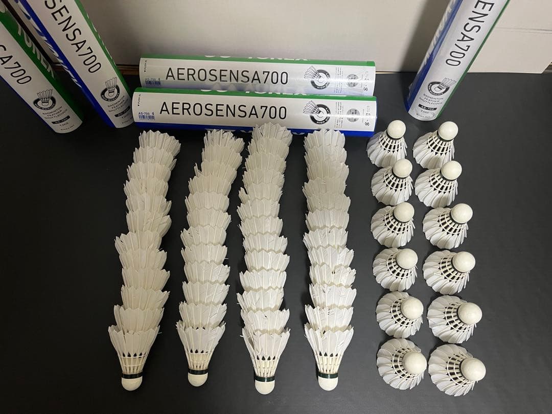 サ*ド様 AEROSENSA700 シャトル 5ダース、うち1ダースは新品同様！