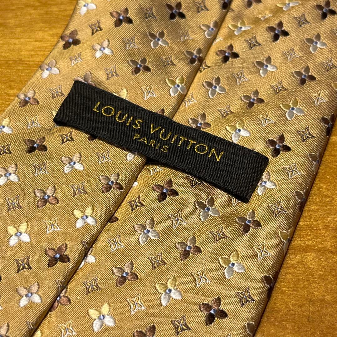 Louis Vuitton イエローゴールドネクタイ