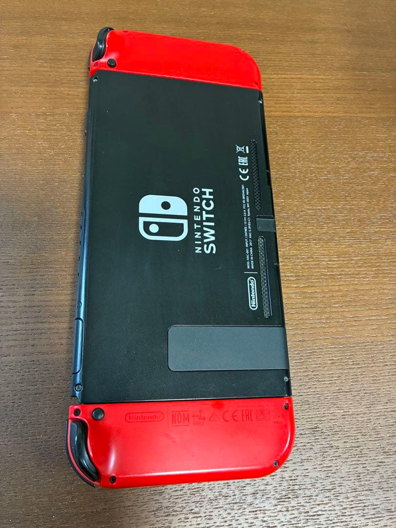 Nintendo Switch レッド 本体 充電器付き　8点セット