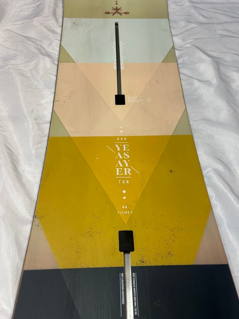 BURTON YEASAYER FLYING V 144 スノーボード　板