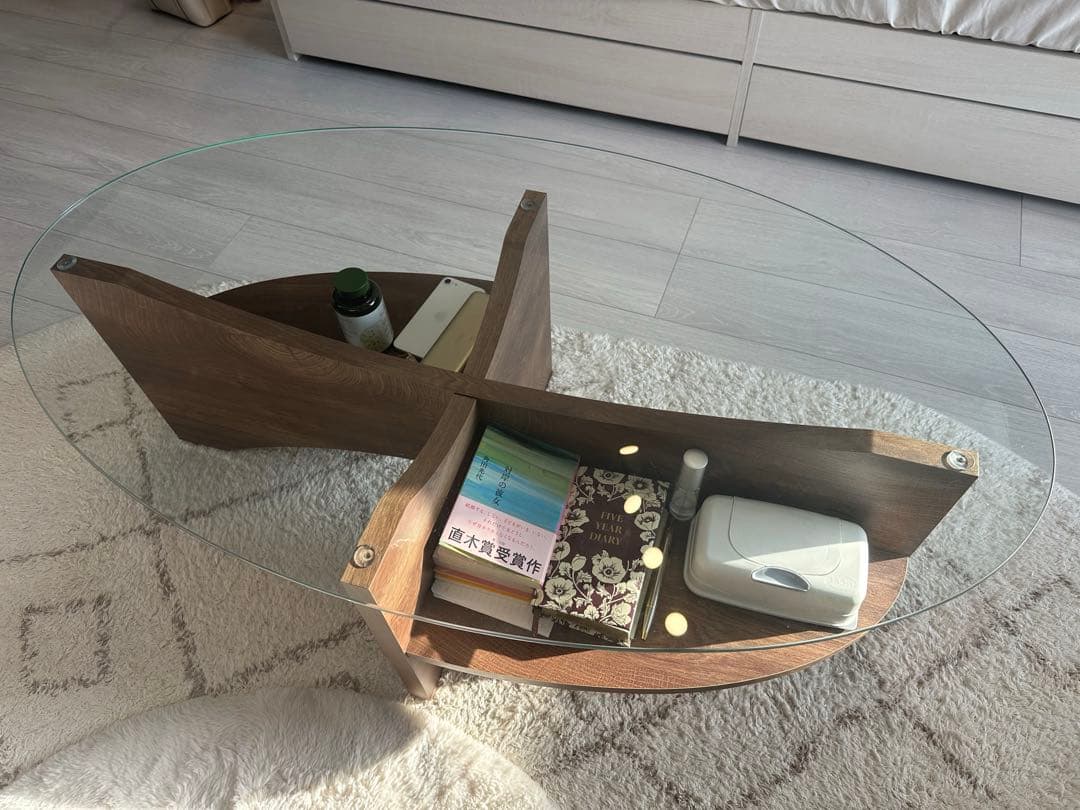 NOCE ガラスローテーブル　美品！※3月末発送