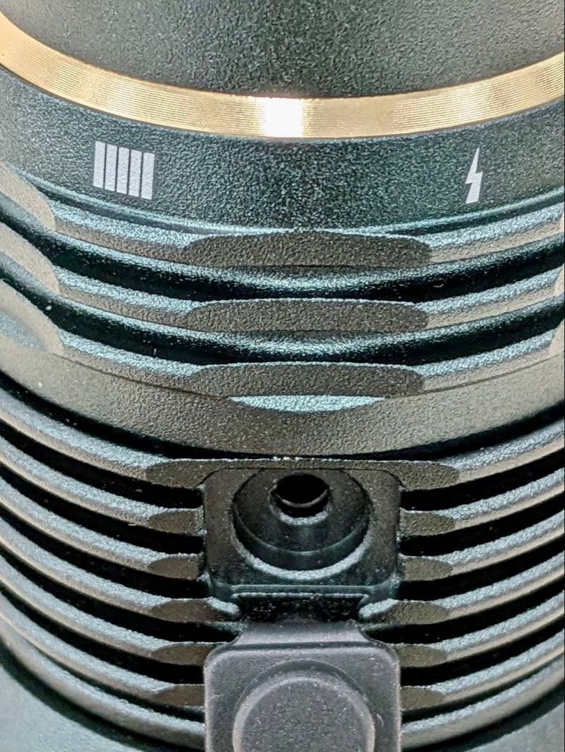 gentos ジェントス 超高光量LED懐中電灯 UT-618R ライト