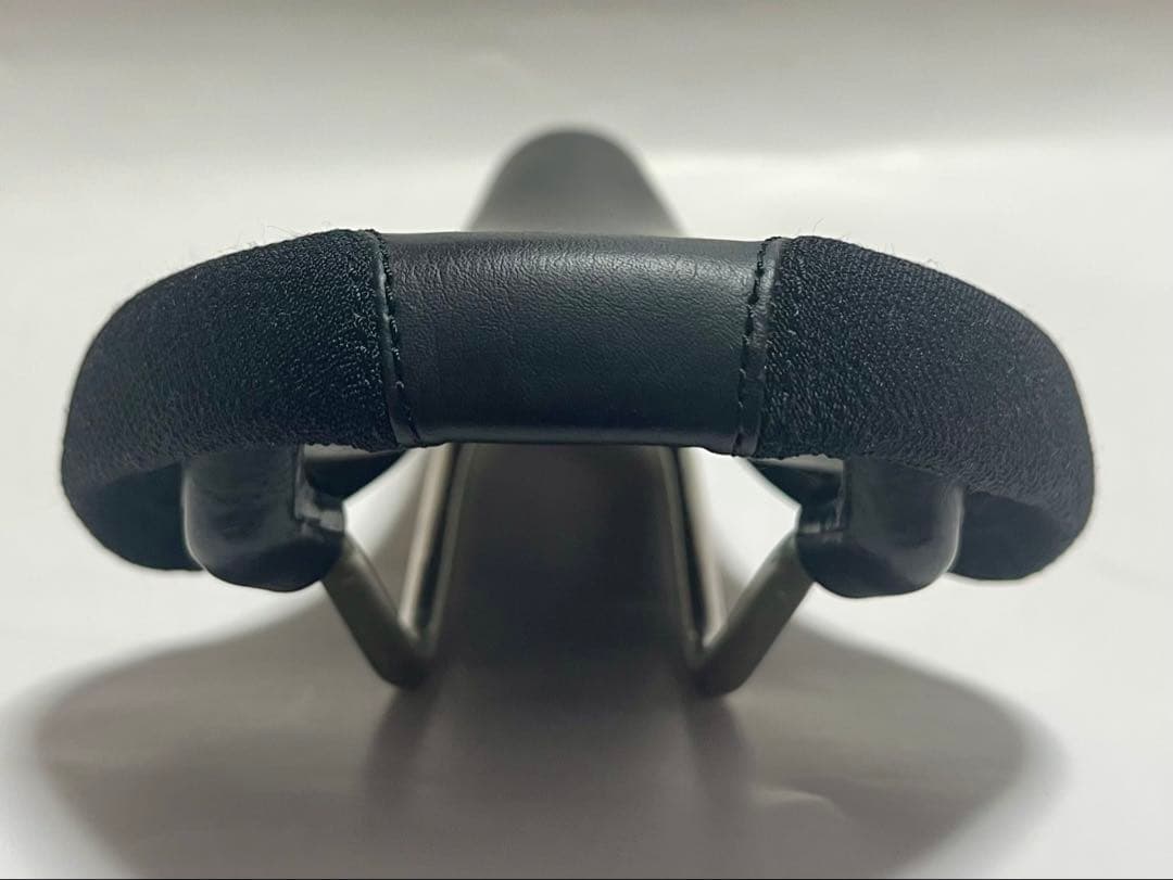 【美品】BRIDGESTONE モールトン純正サドル 新車外し