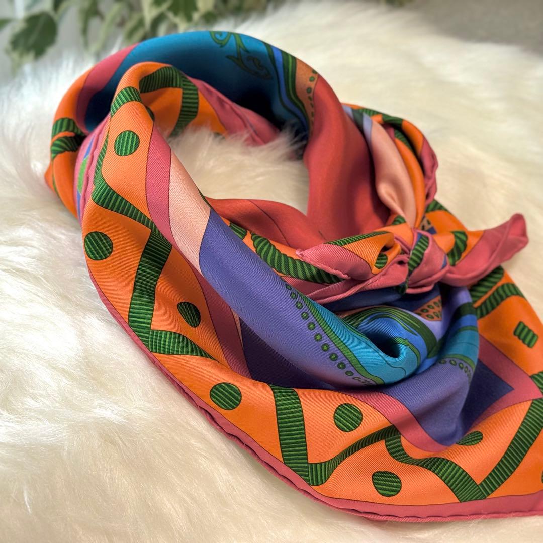 HERMES エルメス カレ 90 スカーフ ベルリンヌ馬車に乗って