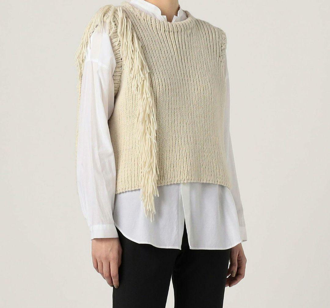 トップス MAYDI HAND KNITTED PULL VEST WITH FRING