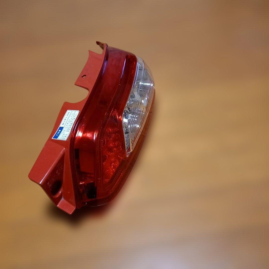 ダイハツコペン純正右側テールランプユニットコイト製品