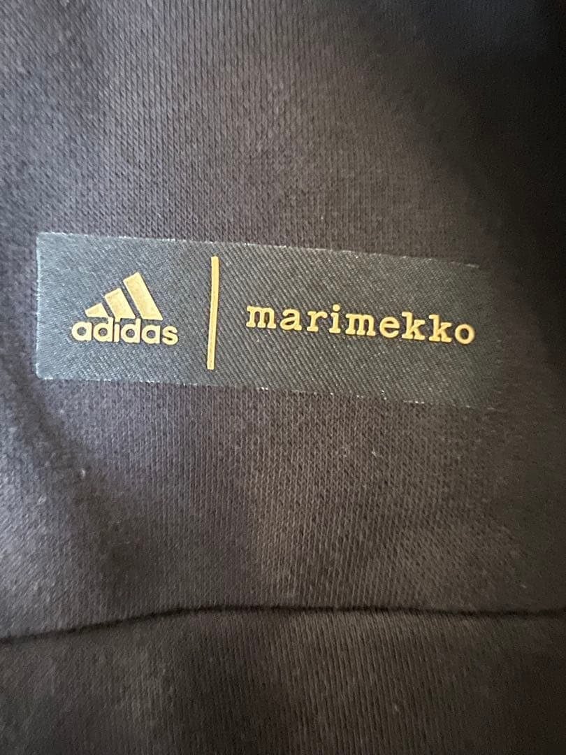adidas ✖️marimekkoフラワープリント パーカー Sサイズ