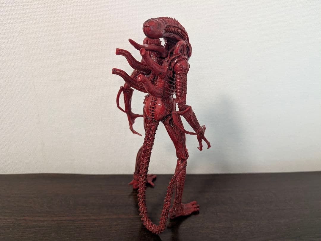 NECA ALIENS GENOCIDE WARRIOR RED・BLACK