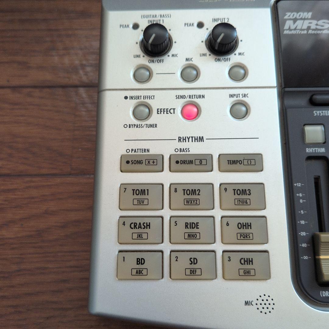 ZOOM MRS-8 マルチトラックレコーダー