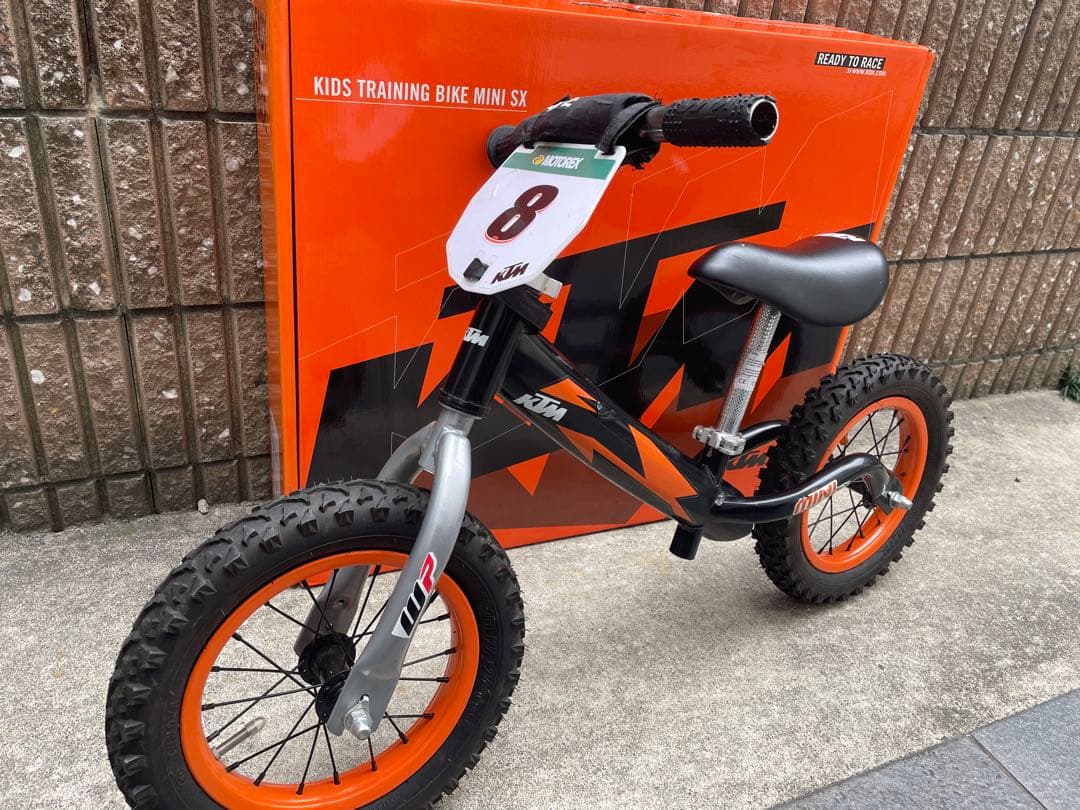 KTM　トレーニングバイク　ストライダー　付属品有り　motogp
