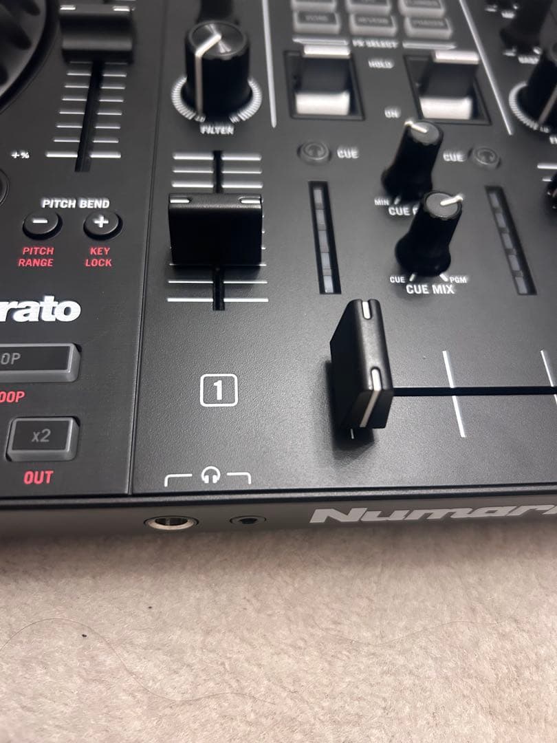 DJ機材 Numark MIXTRACK PLATINUM FX
