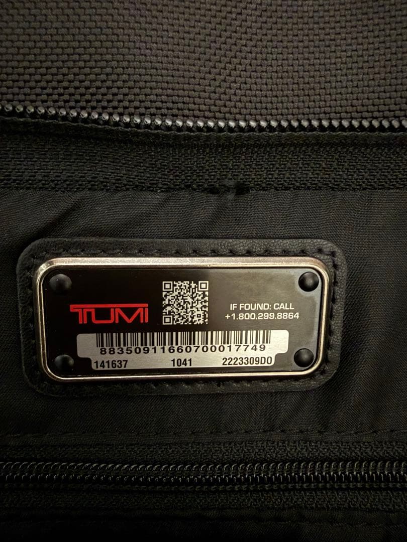 TUMI ブラック トートバッグ