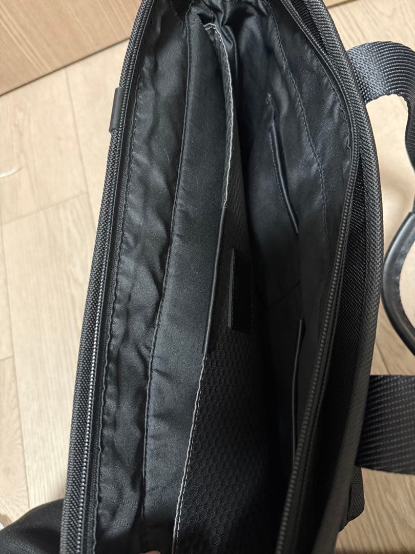 TUMI ブラック トートバッグ