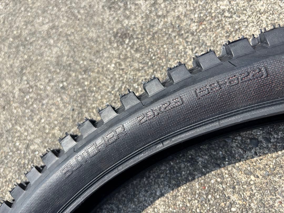 パーツ BUTCHER GRID GRAVITY T9 TLR ENDURO TIRE