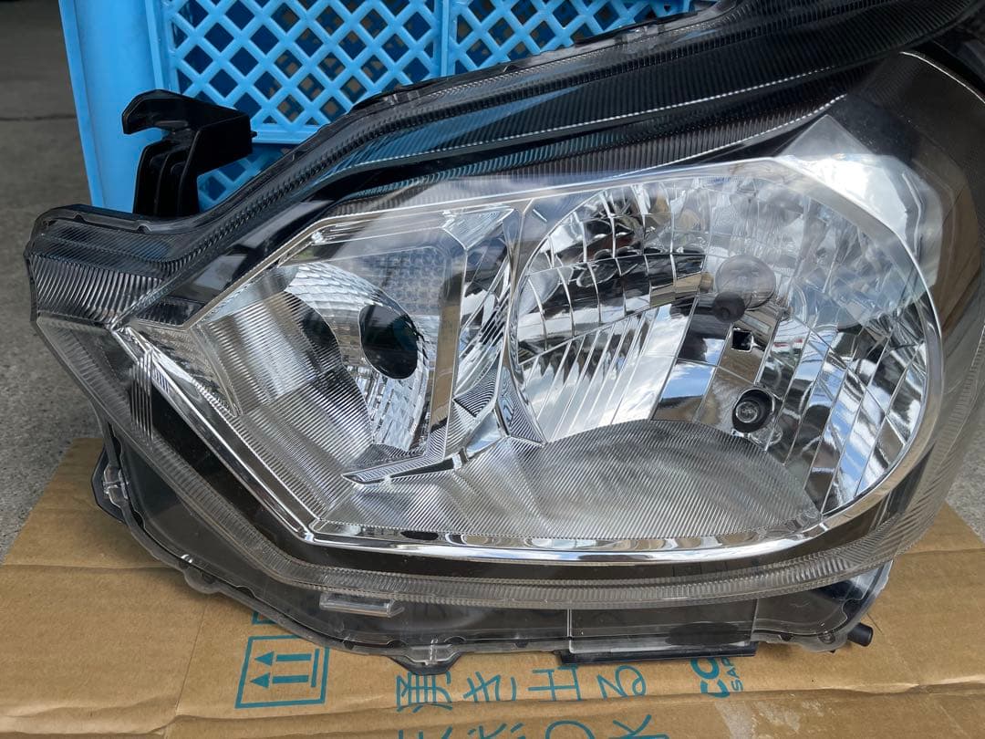 ダイハツミライースLA350S ヘッドライト