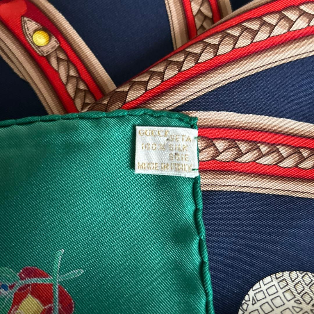 GUCCI シルク　スカーフ