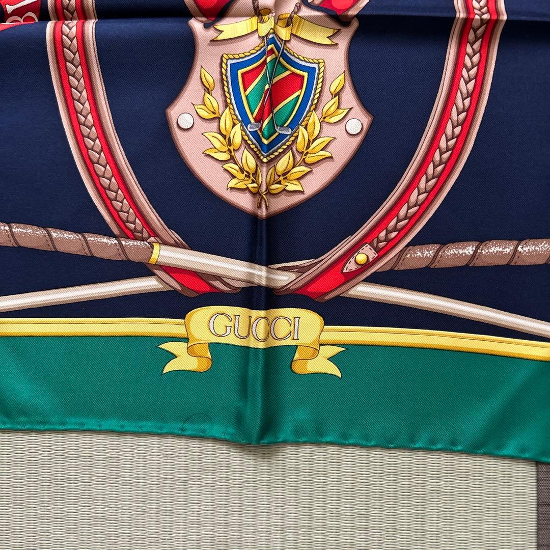 GUCCI シルク　スカーフ