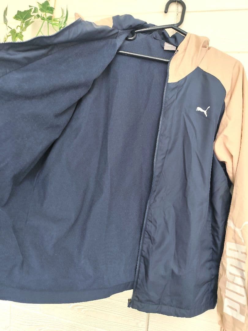 【美品】ウィンドブレーカー　ナイロンジャケット　PUMA　XL レディース