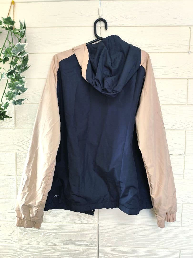 【美品】ウィンドブレーカー　ナイロンジャケット　PUMA　XL レディース