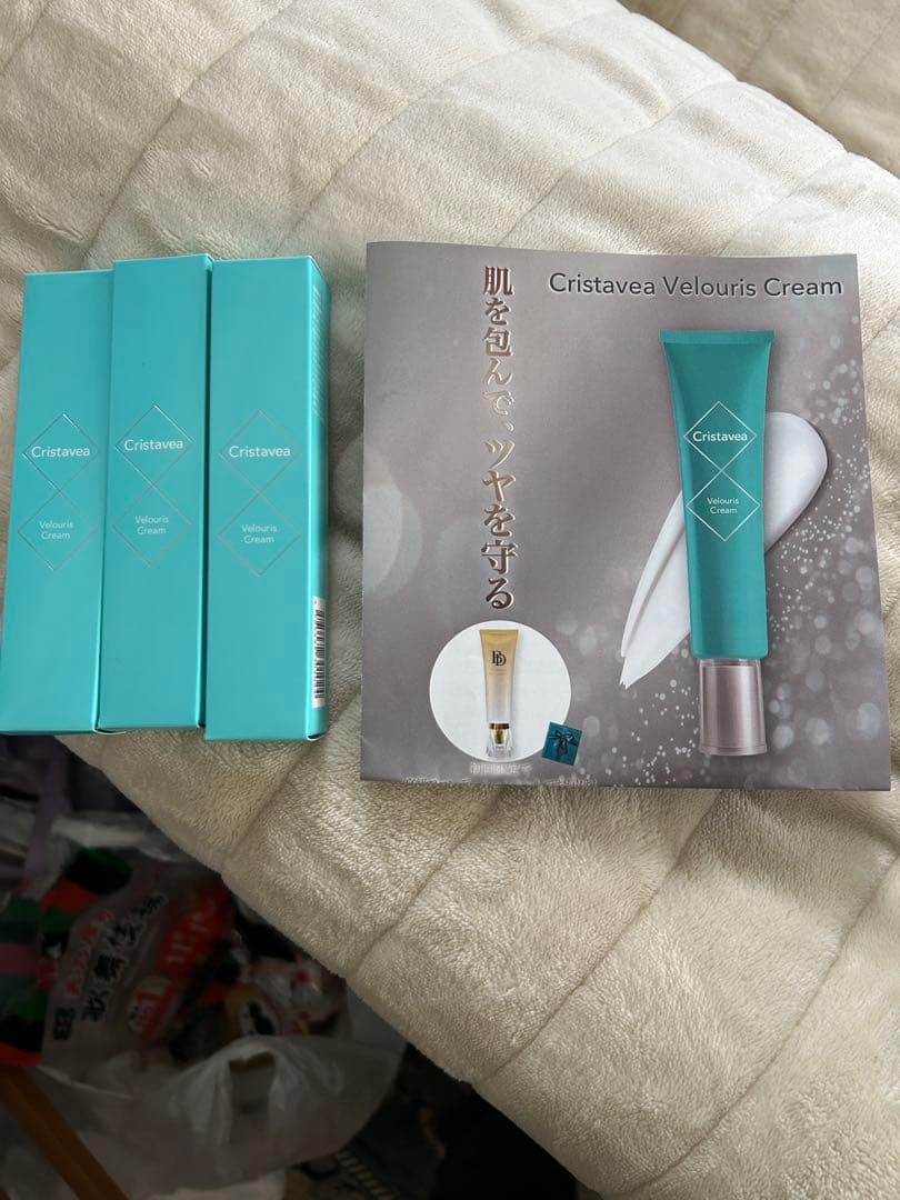 Cristavea Velouris Cream 3本セット+ファンデーション