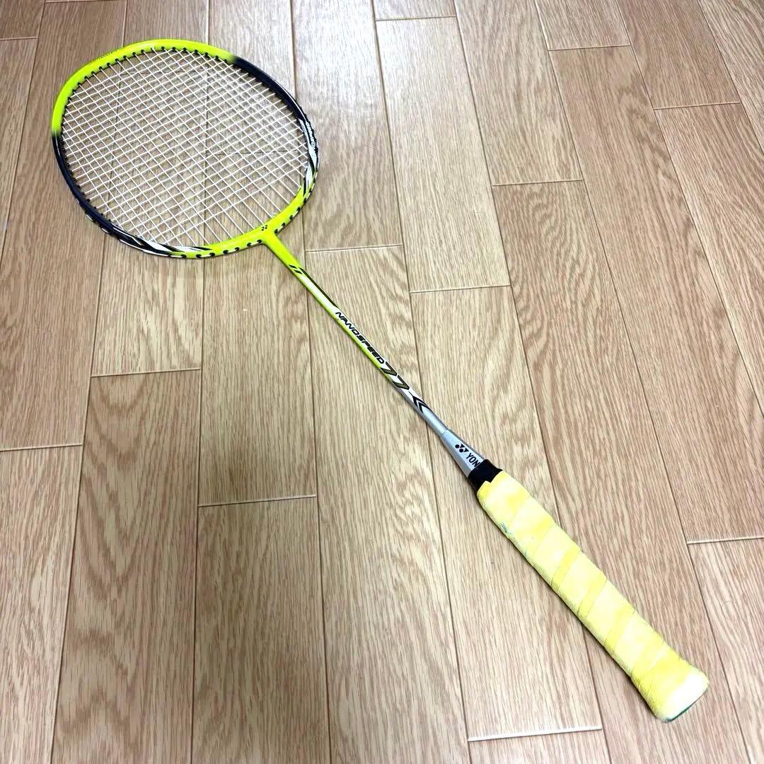 美品　ヨネックス　ナノスピード77　バトミントン ラケット　YONEX