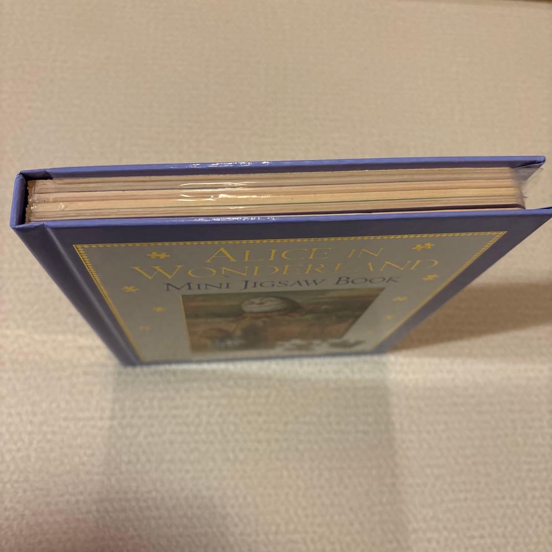 Alice in Wonderland Mini Jigsaw Book パズル