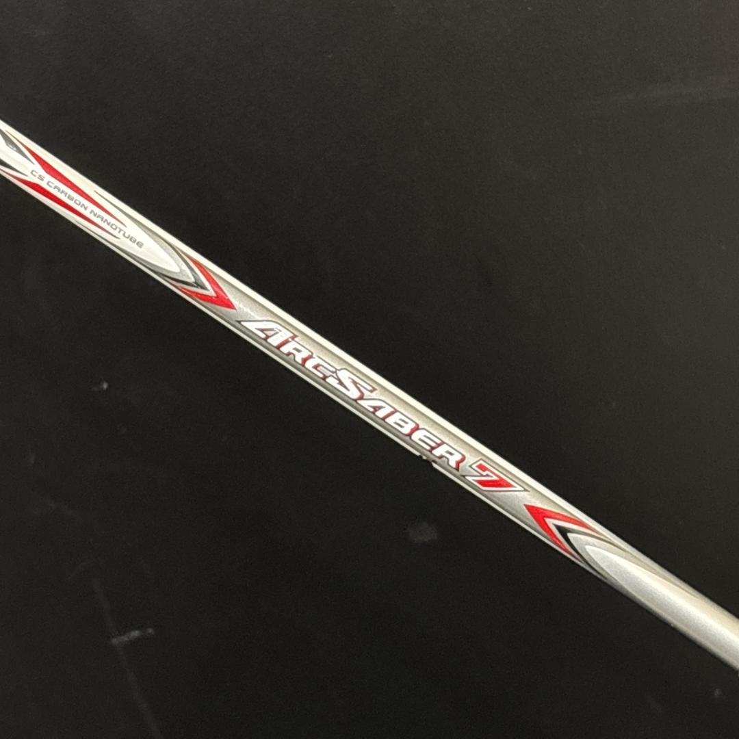YONEX　ヨネックス　ARCSABER　7　バトミントンラケット　ガット無し