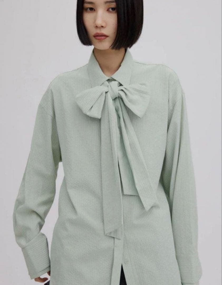【ほぼ未使用】Ameri UND UNEVENNESS TIE ᗷᒪOUSE