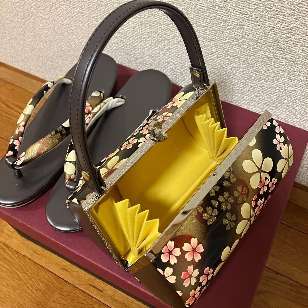 和装用バッグと草履のセット　花柄　箱付き