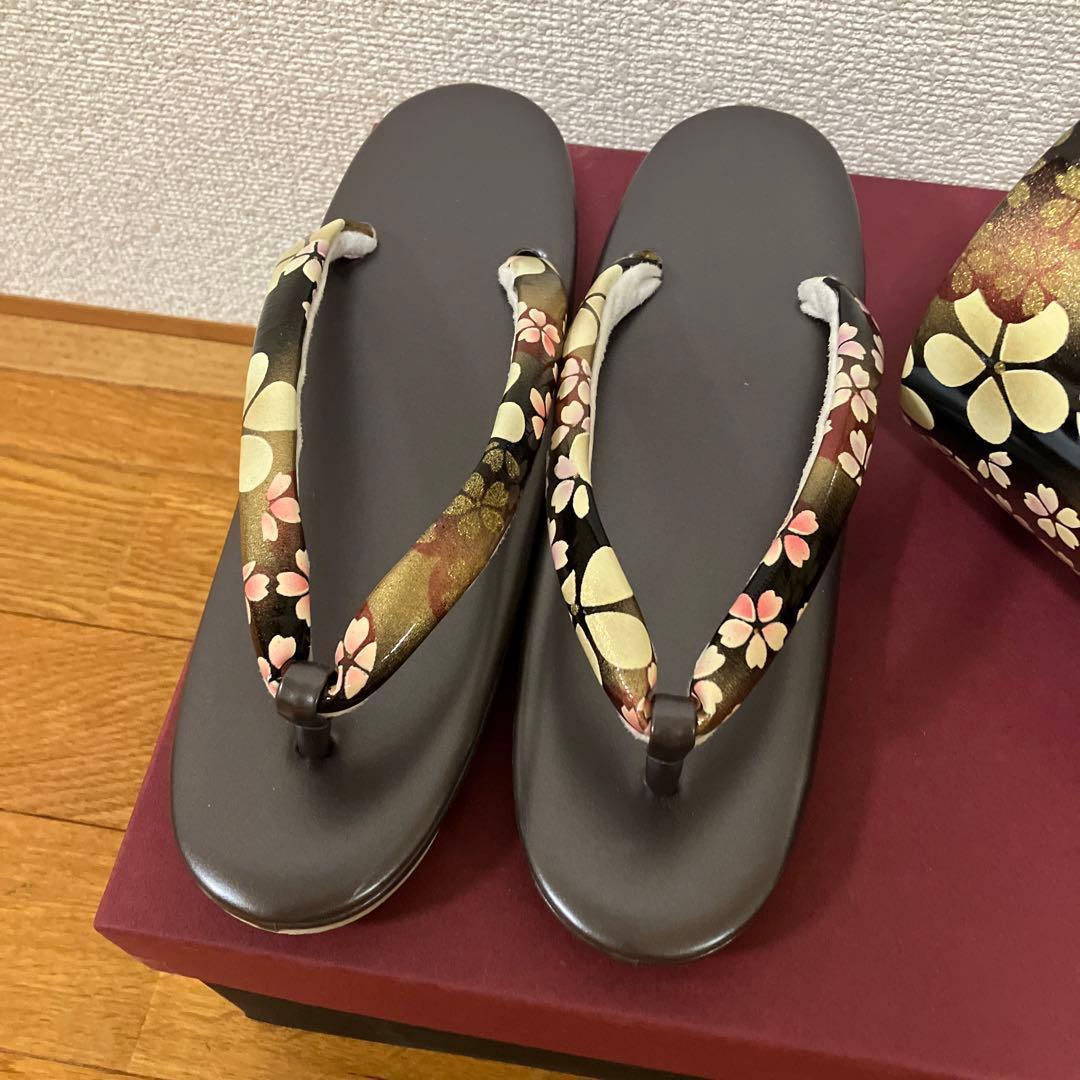 和装用バッグと草履のセット　花柄　箱付き