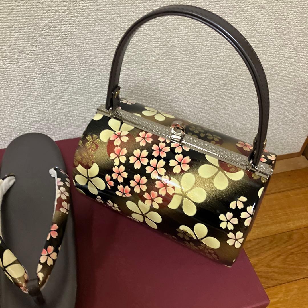 和装用バッグと草履のセット　花柄　箱付き
