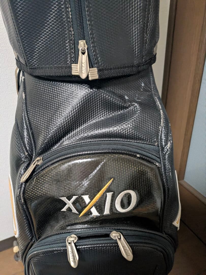 XXIO ブラック キャディバッグ フード付き