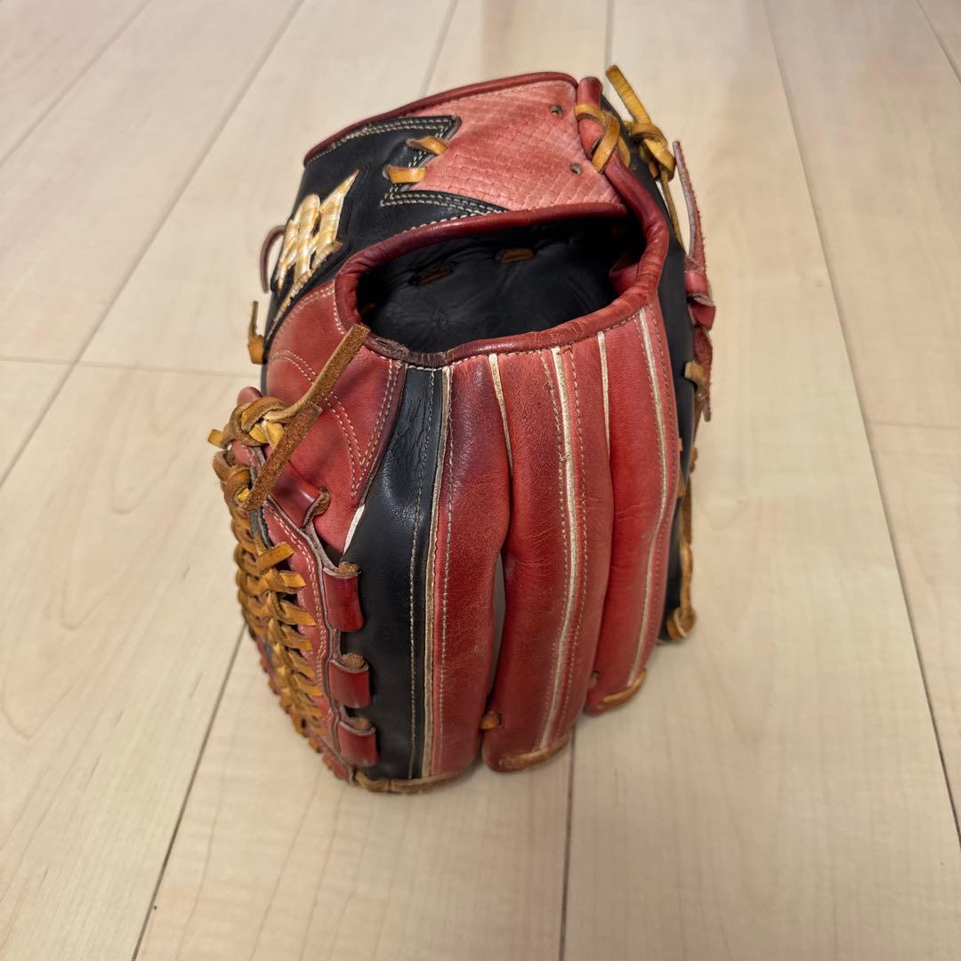 ハイゴールド硬式野球グローブ 赤と黒 レザー