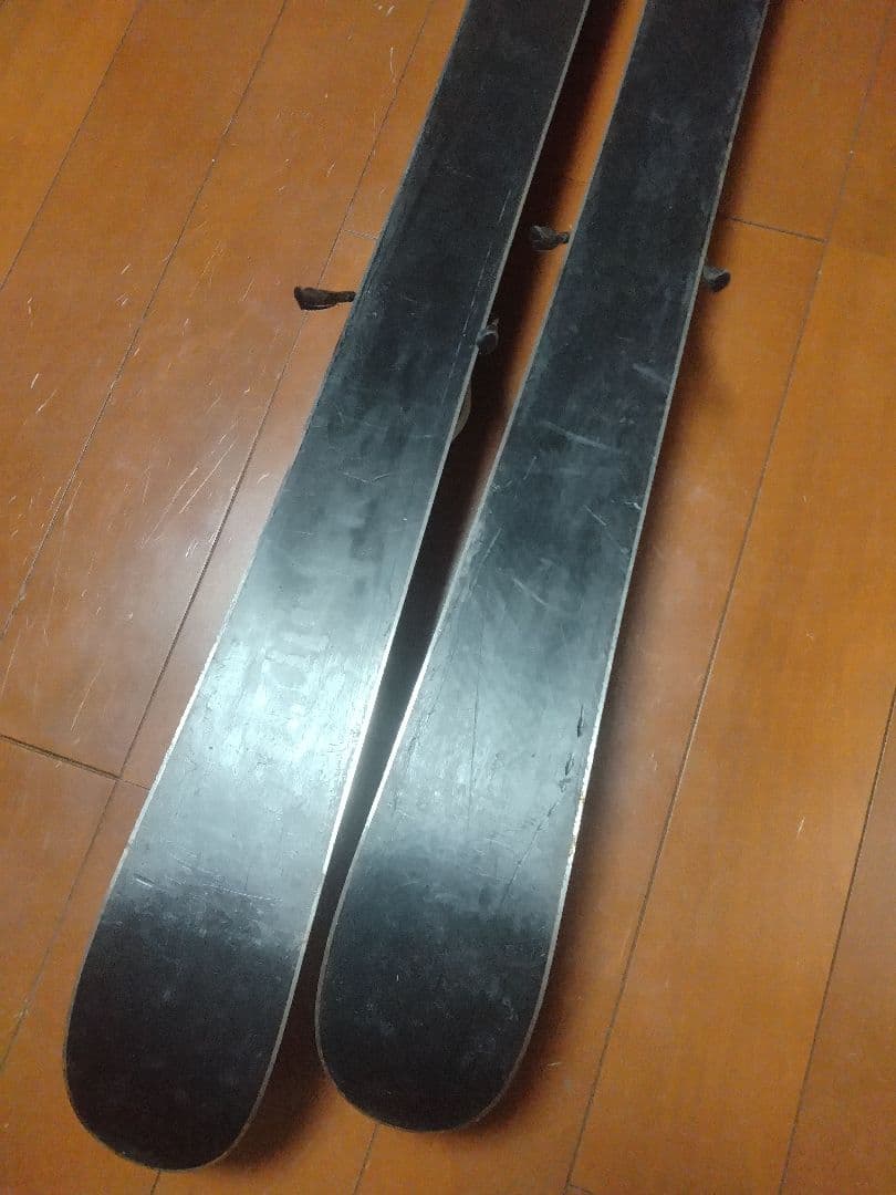 【フリースタイル☆】128cm　VOLKLスキー板♪　ツインチップ！
