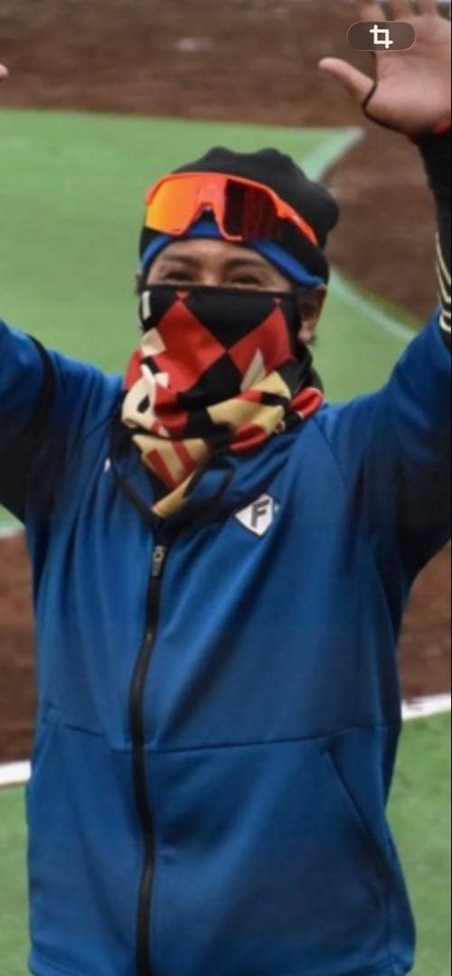 新庄監督就任2022年モデル オンフィールドライン ジャケットとパンツ