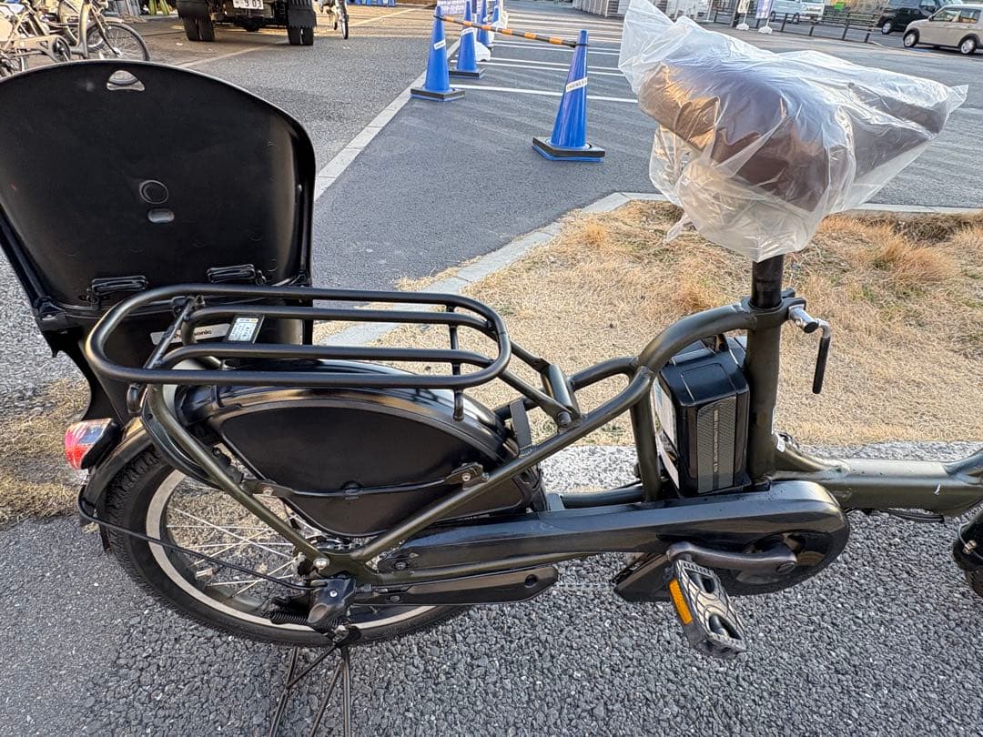 中古20㌅YAMAHA電動アシスト自転車　8.7Ah 大阪　020
