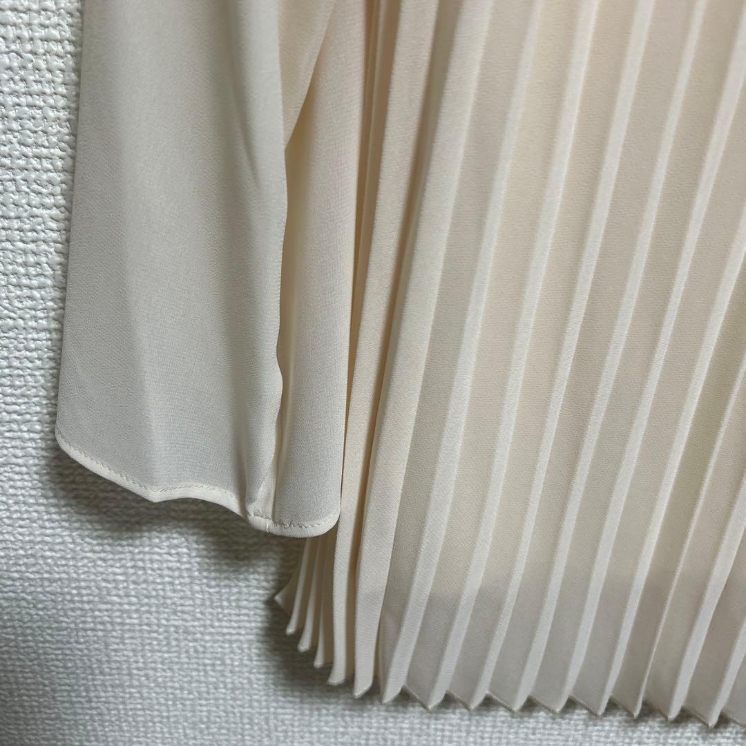 新品タグ付　自由区　シフォンプリーツブラウス　40 卒業式　入学式