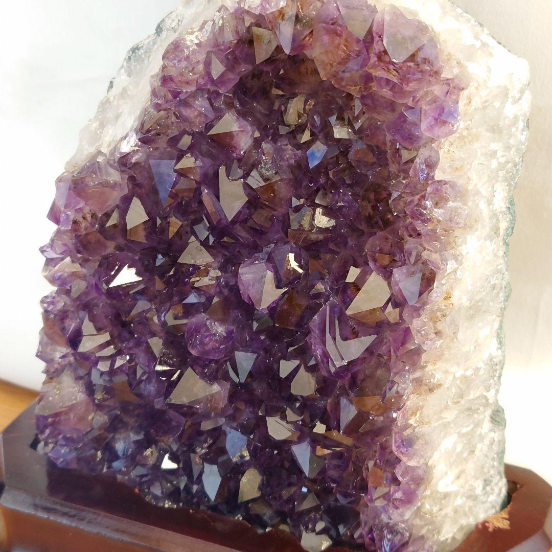 アメジスト クラスター 台座付 約3.1kg 紫水晶 原石 パワーストーン 鉱物
