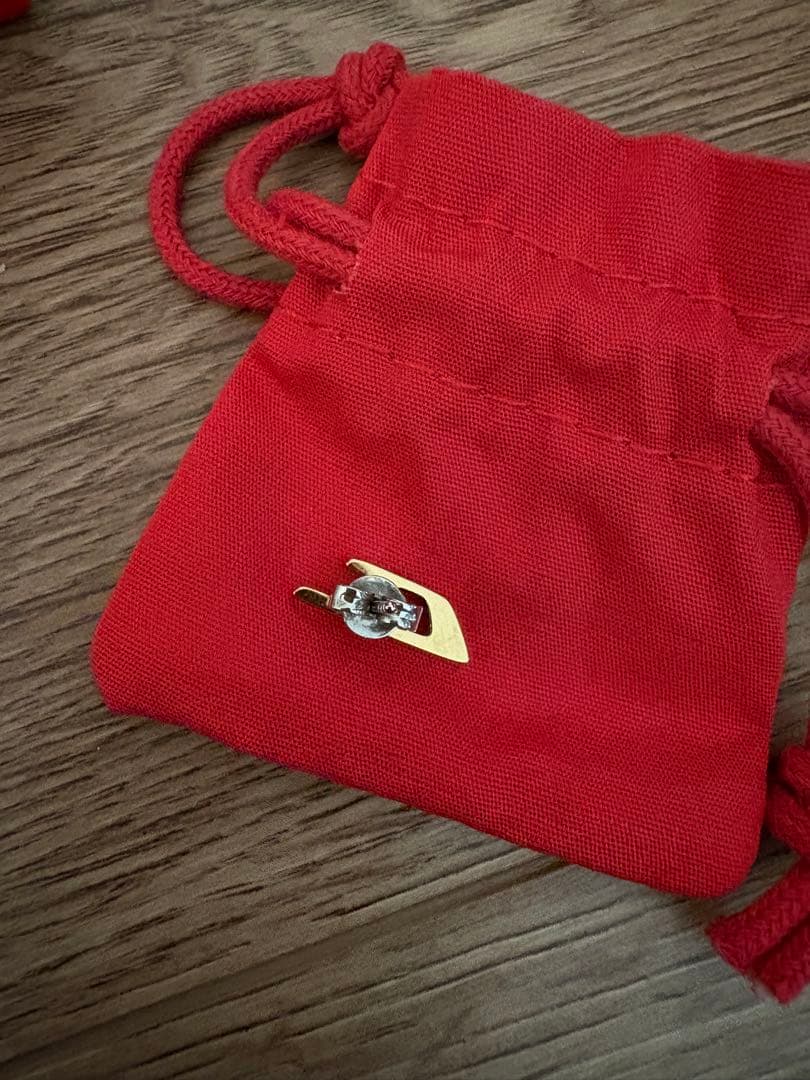 DIESEL ピアス　片耳　ロゴ